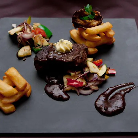 Jakub Sobieski 3* Oława